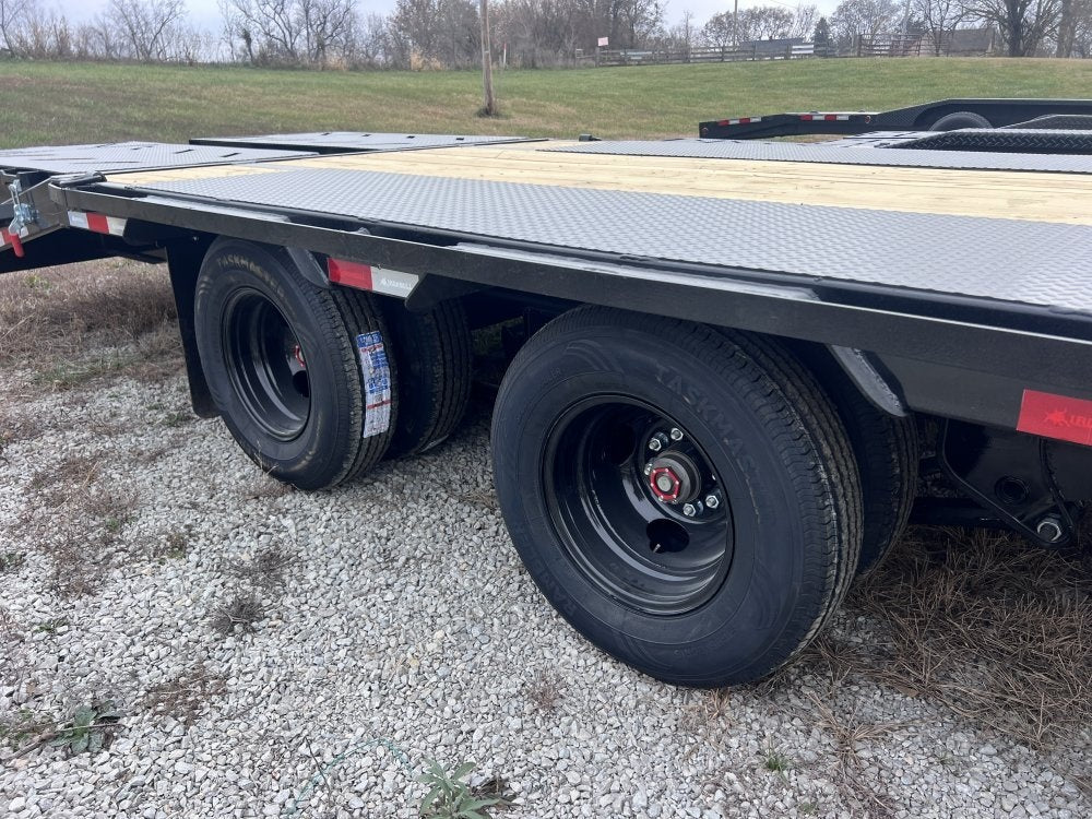 30' Iron Bull FLG Gooseneck Deckover Trailer Mega Ramps - (2) 10,000 lb Axles 914366