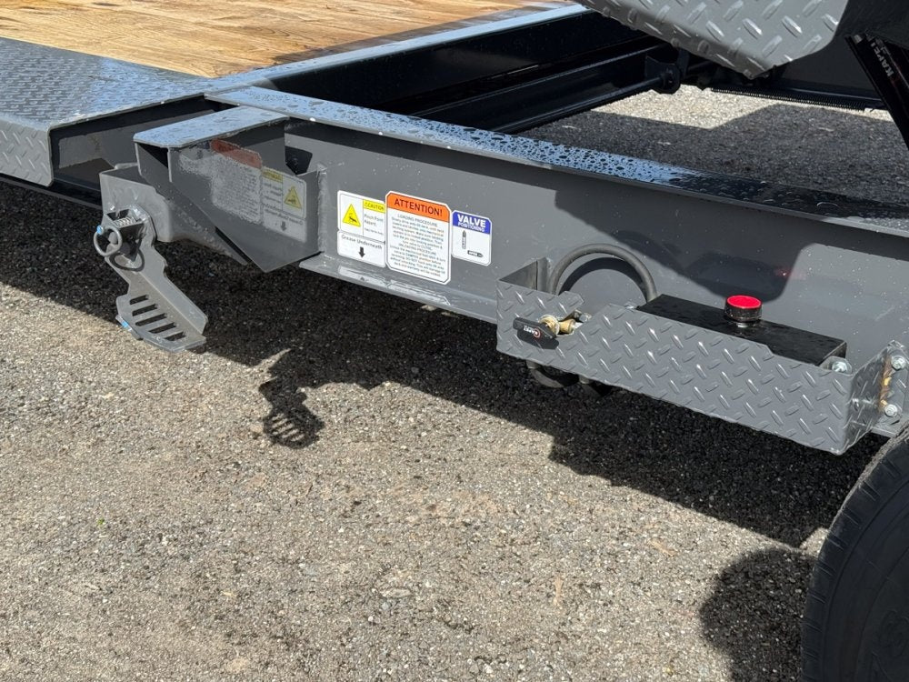 24' Horizon HET Gooseneck Equipment Tilt Trailer Drive Over Fenders - (2) 10K Axles - Equipment Tilt - TrailerSwap