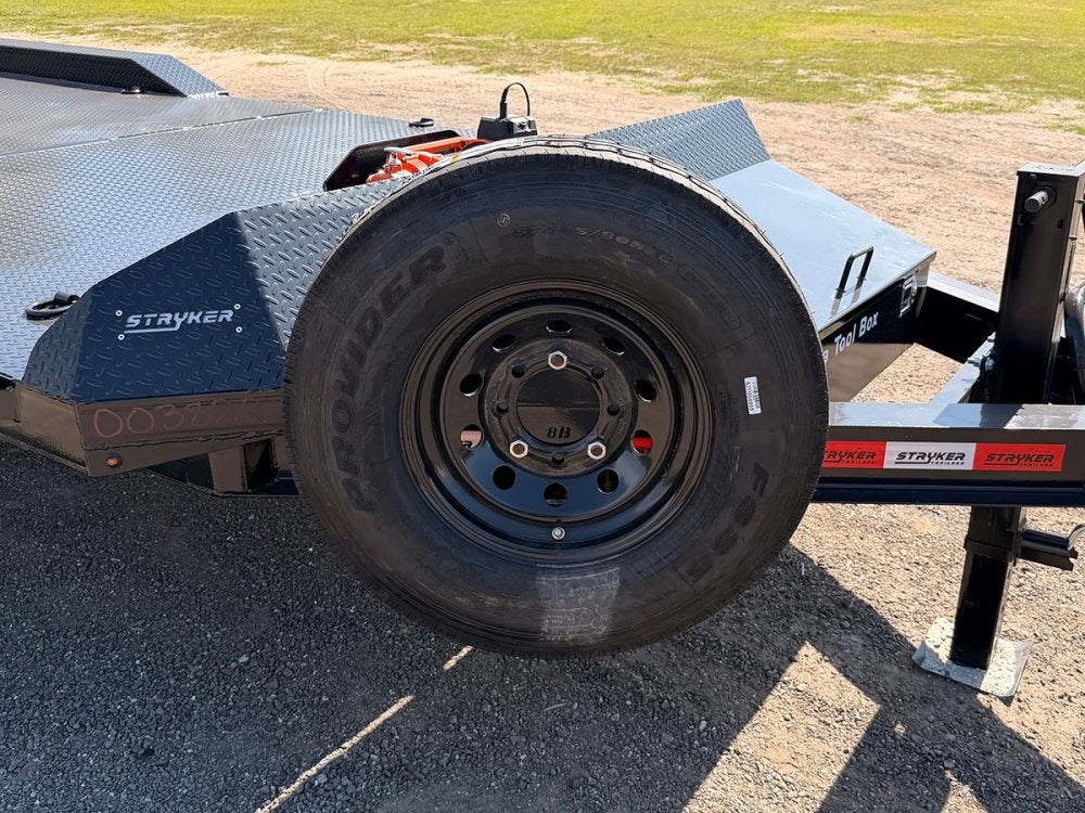 24' Tilt Trailer Drive Over Fenders, Steel Floor, 8K Axles - Equipment Tilt - TrailerSwap
