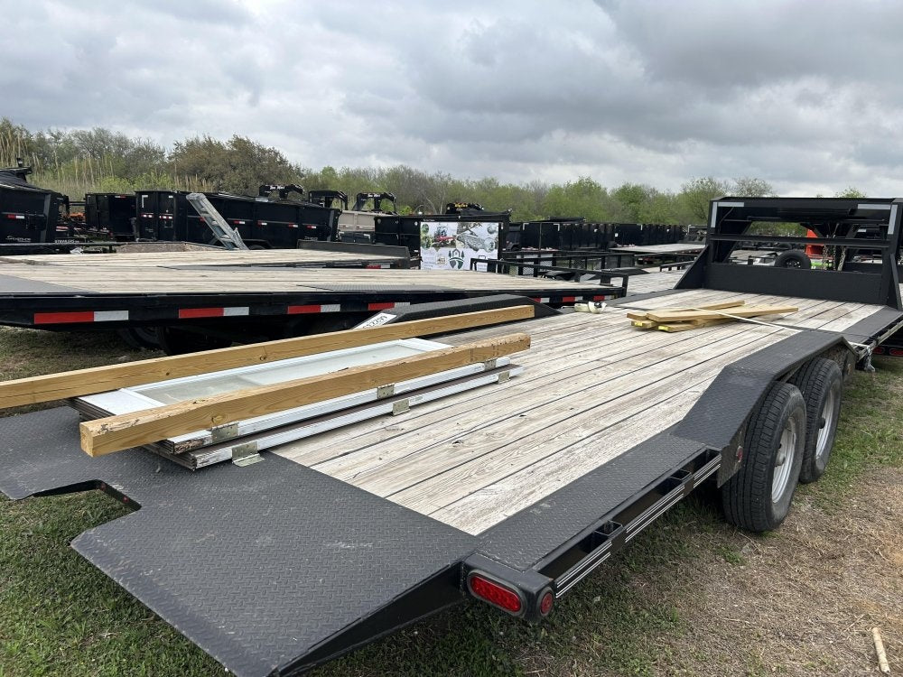 24' x East Texas Equipment Trailers - Low Profile Equipment Trailers - TrailerSwap