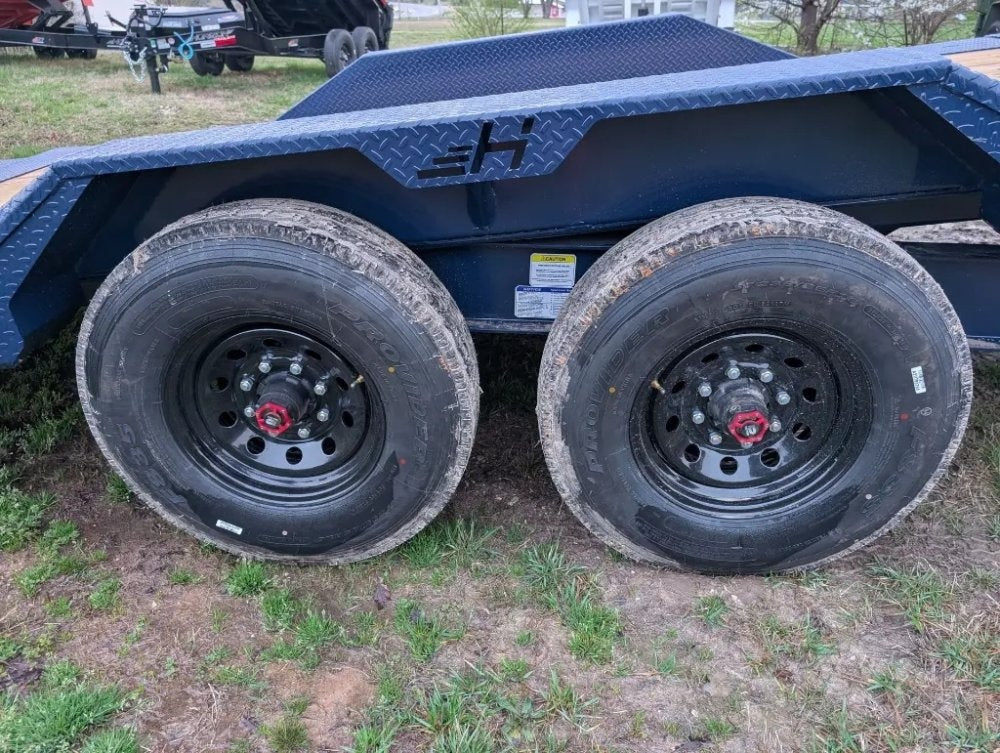 24'x102" Horizon ETZ Equipment Tilt - Equipment Tilt - TrailerSwap