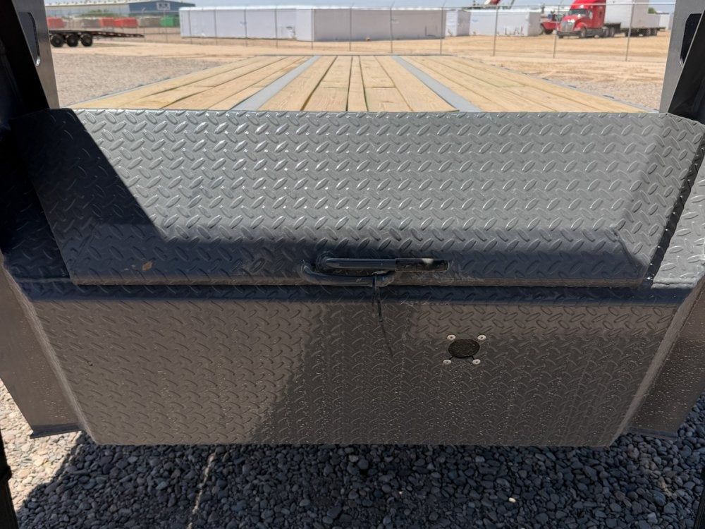 26' Horizon FFHSS Gooseneck Deckover Full Tilt Trailer - (2) 10K Axles - Deckover Tilt - TrailerSwap