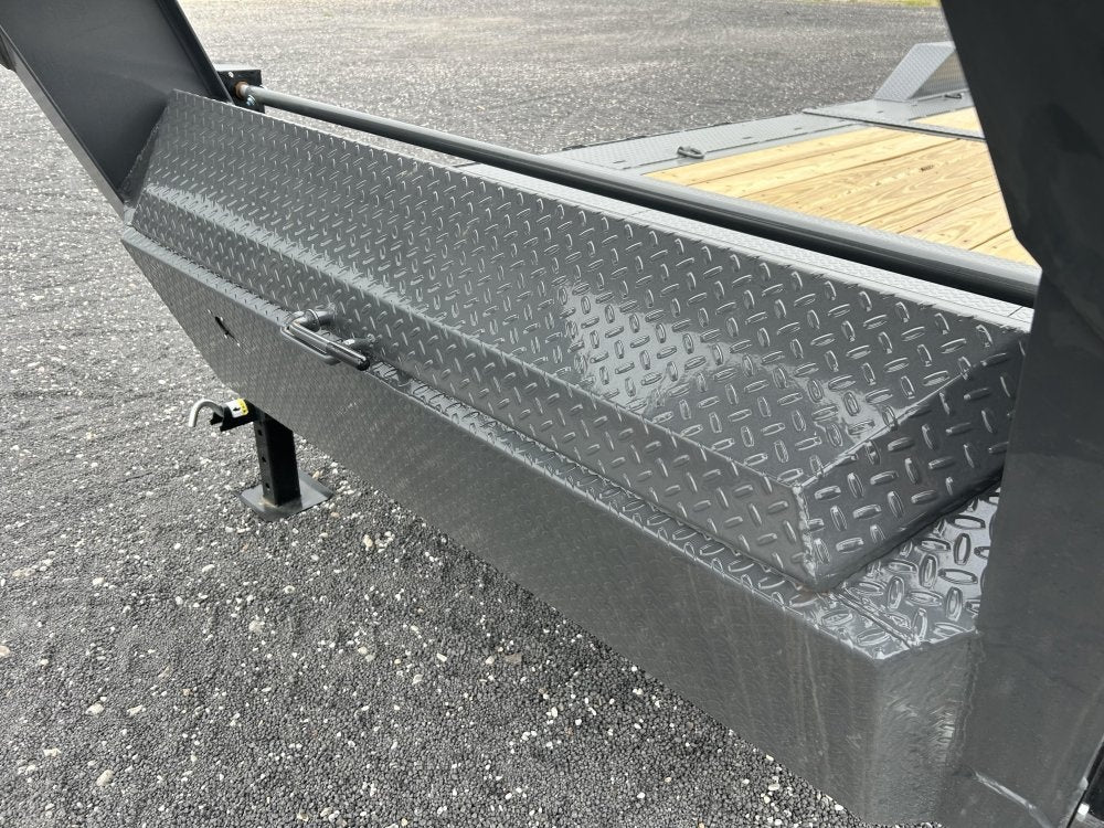 26' Horizon HET Gooseneck Equipment Tilt Trailer Drive Over Fenders - (2) 10K Axles - Equipment Tilt - TrailerSwap