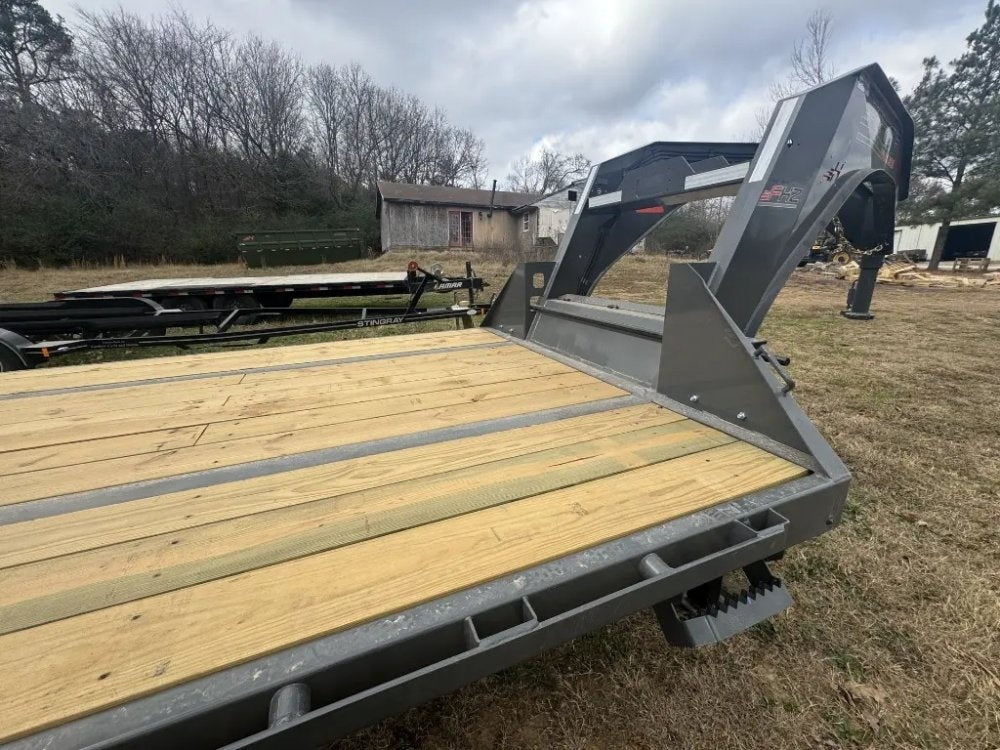 26'x102" Horizon FHZ Dual Wheel Deckover - Dual Wheel Deckover - TrailerSwap