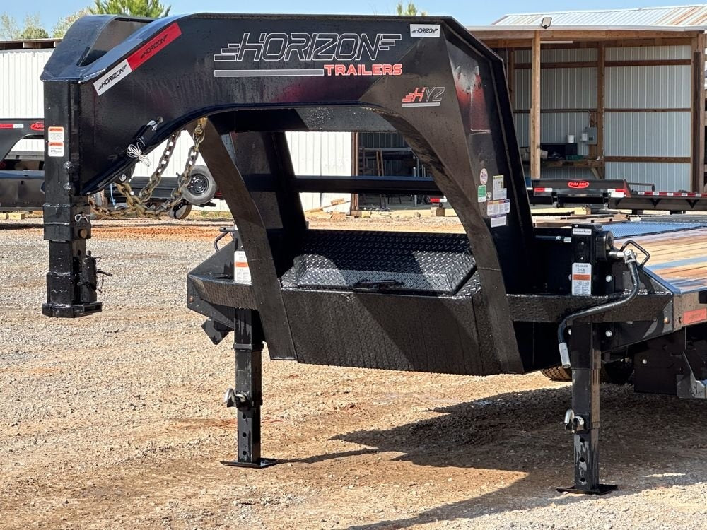 30' HYZ Gooseneck Flat deck Hydraulic Dovetail - Hydraulic Dovetail - TrailerSwap