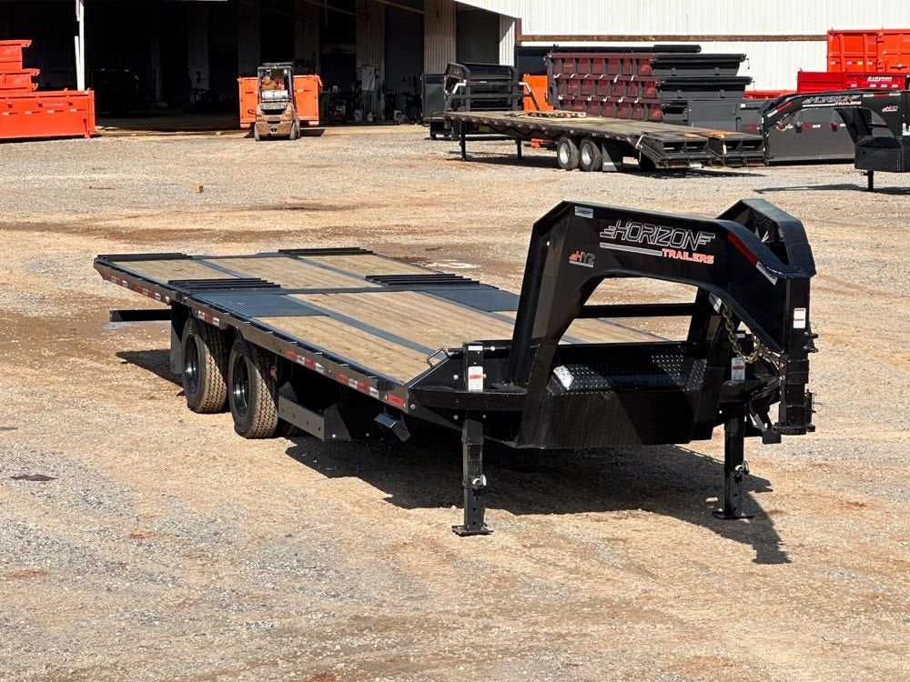 30' HYZ Gooseneck Flat deck Hydraulic Dovetail - Hydraulic Dovetail - TrailerSwap