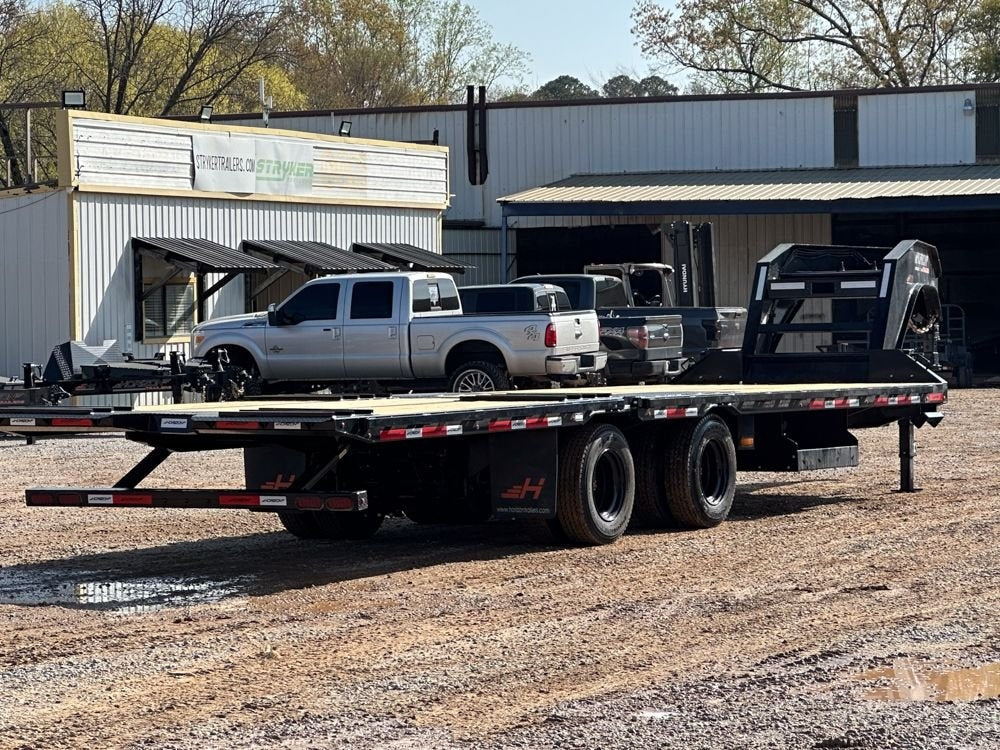 30' HYZ Gooseneck Flat deck Hydraulic Dovetail - Hydraulic Dovetail - TrailerSwap