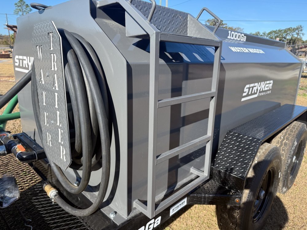 1000 Gallon Water Tank Trailer with Pump and Hose 004960