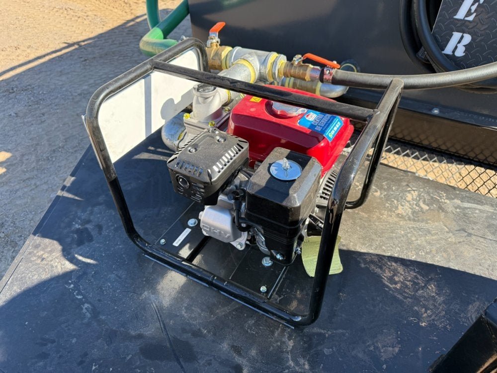 1500 Gallon Water Tank Trailer with Pump and Hose 004957
