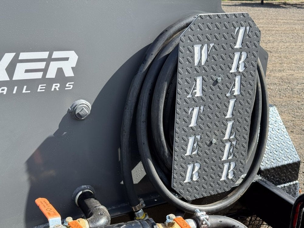 500 Gallon Water Tank Trailer with Pump and Hose 004472