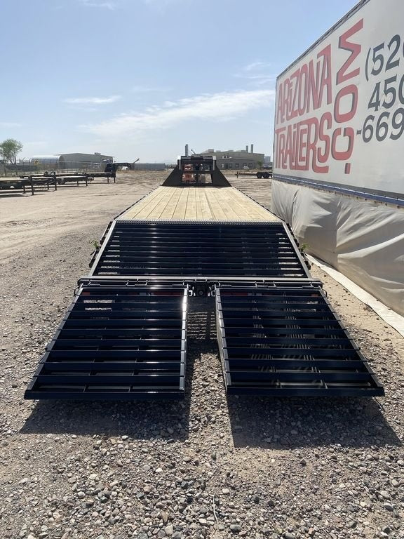 32' Tandem Dually Axle Gooseneck Equipment Hauler Trailer - DO 10K MR DW - TrailerSwap