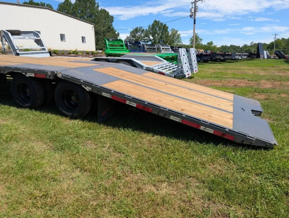 32'x102" Horizon FYZ Hydraulic Dovetail - Hydraulic Dovetail - TrailerSwap