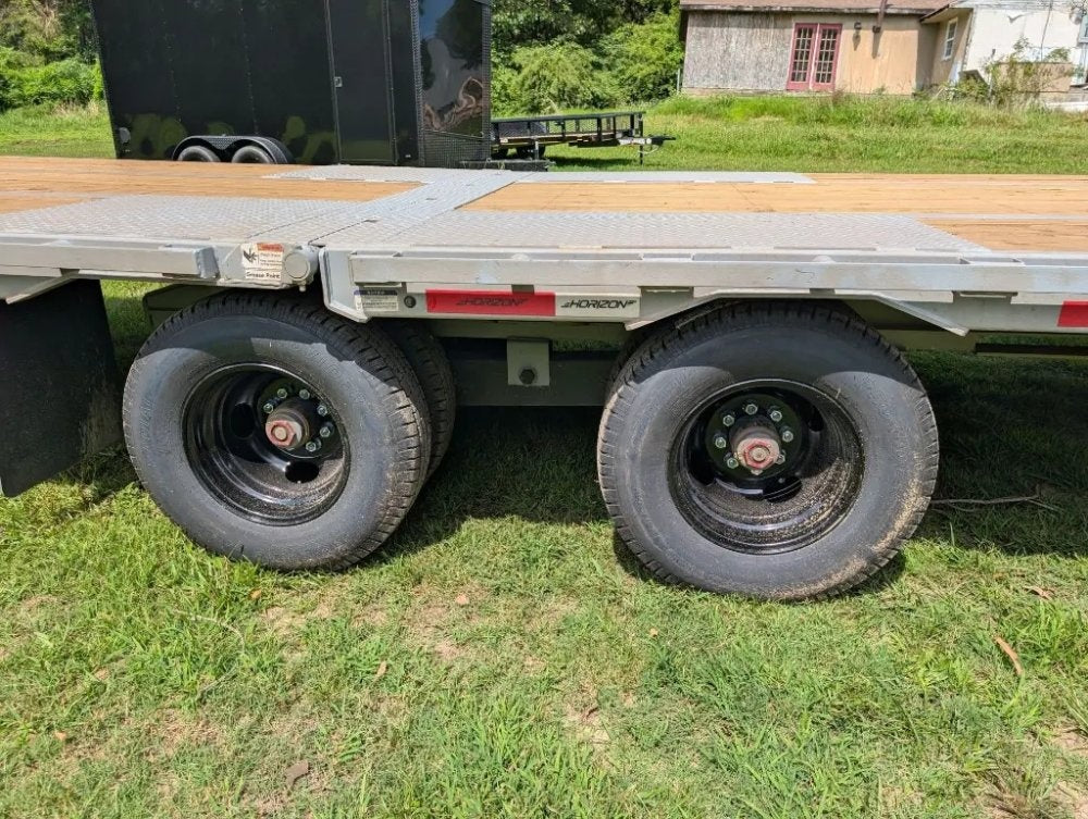 34'x102" Horizon FYZ Hydraulic Dovetail - Hydraulic Dovetail - TrailerSwap