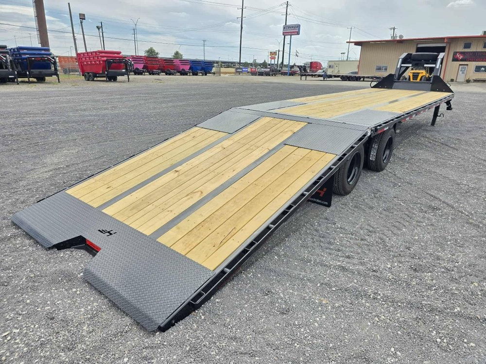 36' HYZ Gooseneck Flat deck Hydraulic Dovetail - Hydraulic Dovetail - TrailerSwap