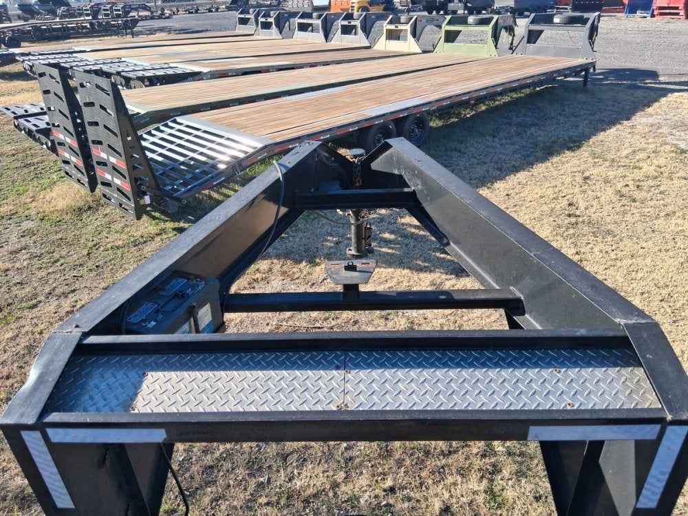40' x 102" East Texas Trailers Deckover Trailers - Hotshot Non-CDL - TrailerSwap