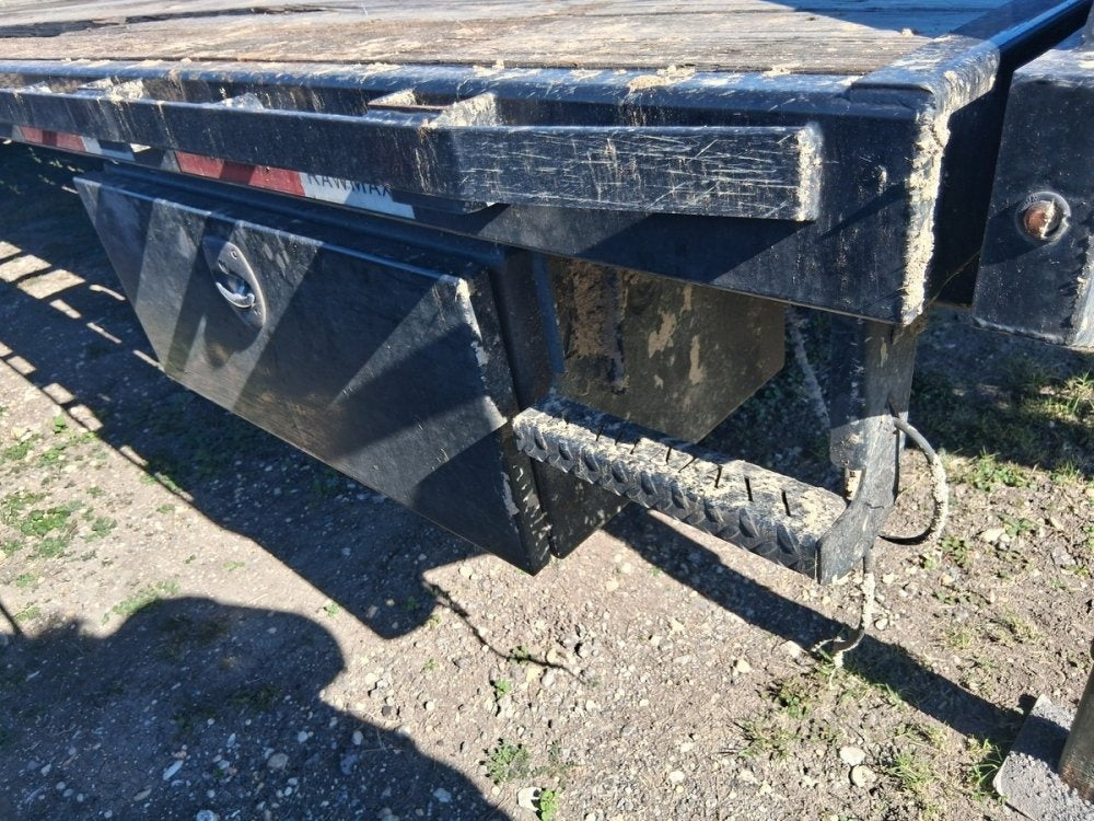 40' x 102" RawMaxx Deckover Trailers - Dual Wheel Deckover - TrailerSwap