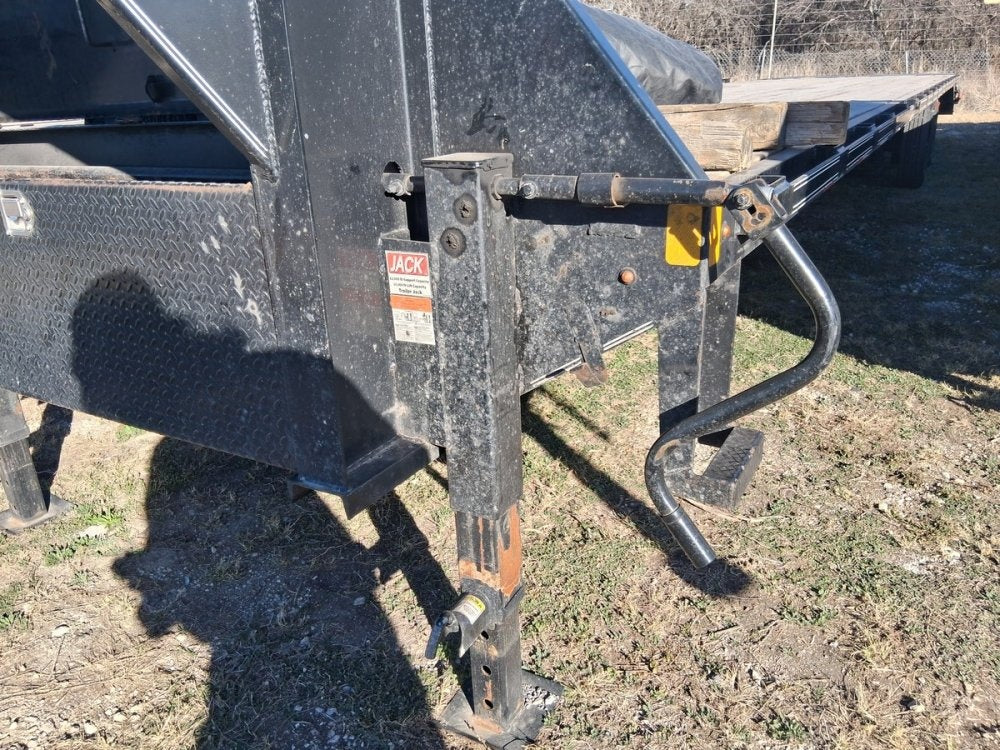 40' x 102" Trail Maxx Deckover Trailers - Dual Wheel Deckover - TrailerSwap