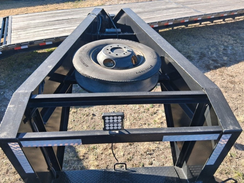 40' x 102" Trail Maxx Deckover Trailers - Dual Wheel Deckover - TrailerSwap