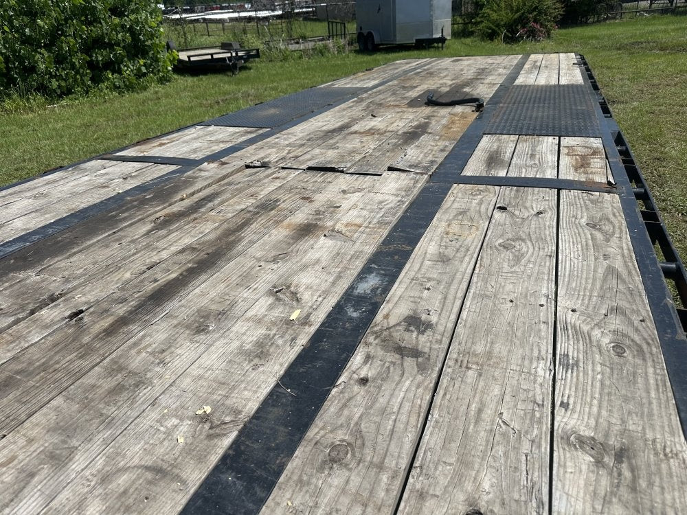 40'x8.5' RawMaxx Deckover Trailers - Dual Wheel Deckover - TrailerSwap