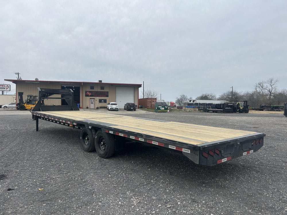 32' Stryker Gooseneck (2) 7K Axles Straight Deck 003901