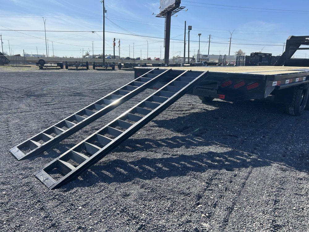 25' Stryker Gooseneck Deckover Trailer Straight Deck - (2) 7K Axles 003902