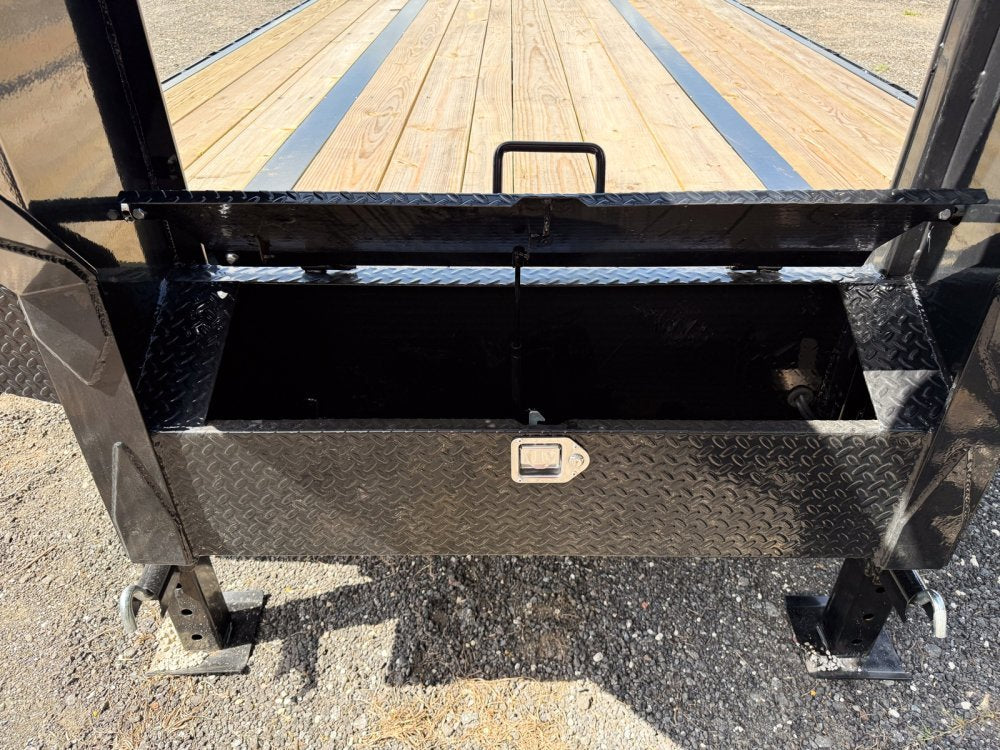 40' Stryker Hotshot Elite Gooseneck Trailer Straight Deck - (2) 10k Axles - Derated 12k GVWR 4600