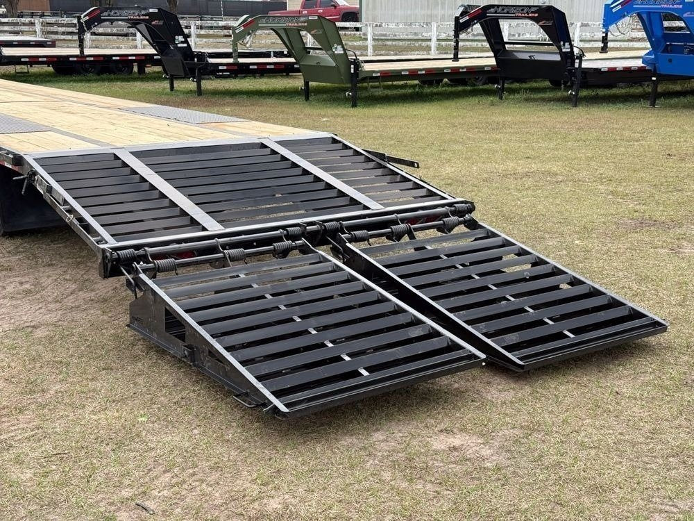 40' Stryker Gooseneck Hotshot Non-CDL Deckover Trailer Mega Ramps - (2) 10K Axles - Derated 4602