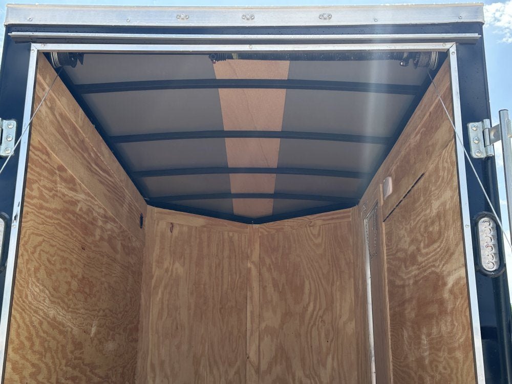 5 x 8 Enclosed - Enclosed - TrailerSwap