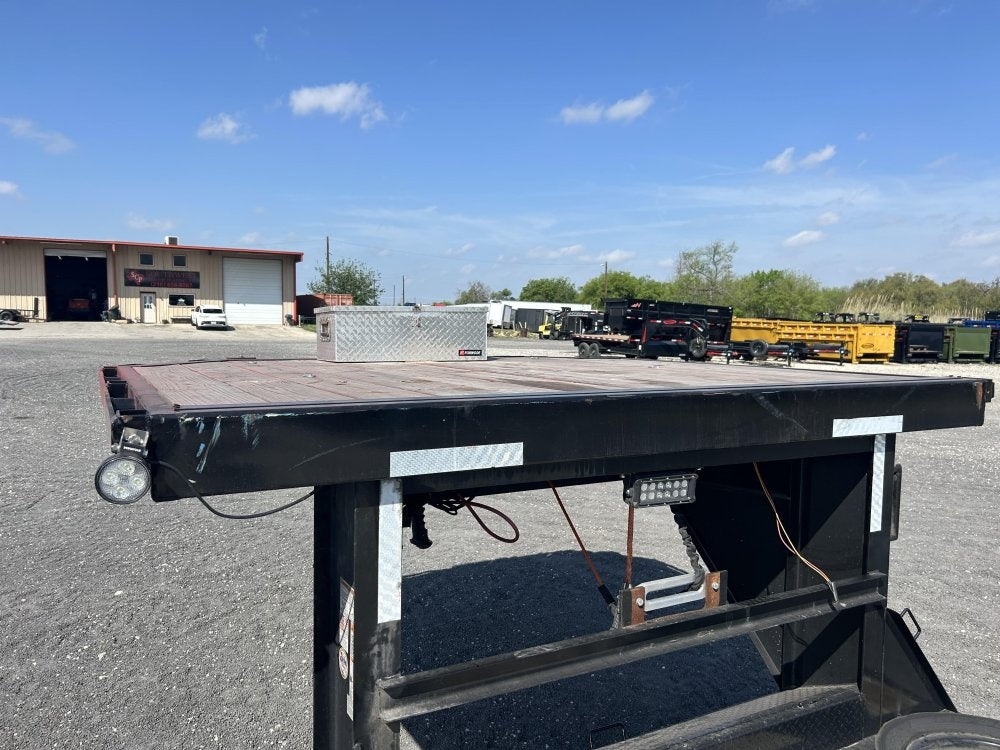 40' x 102" East Texas Trailers Deckover Trailers 046335