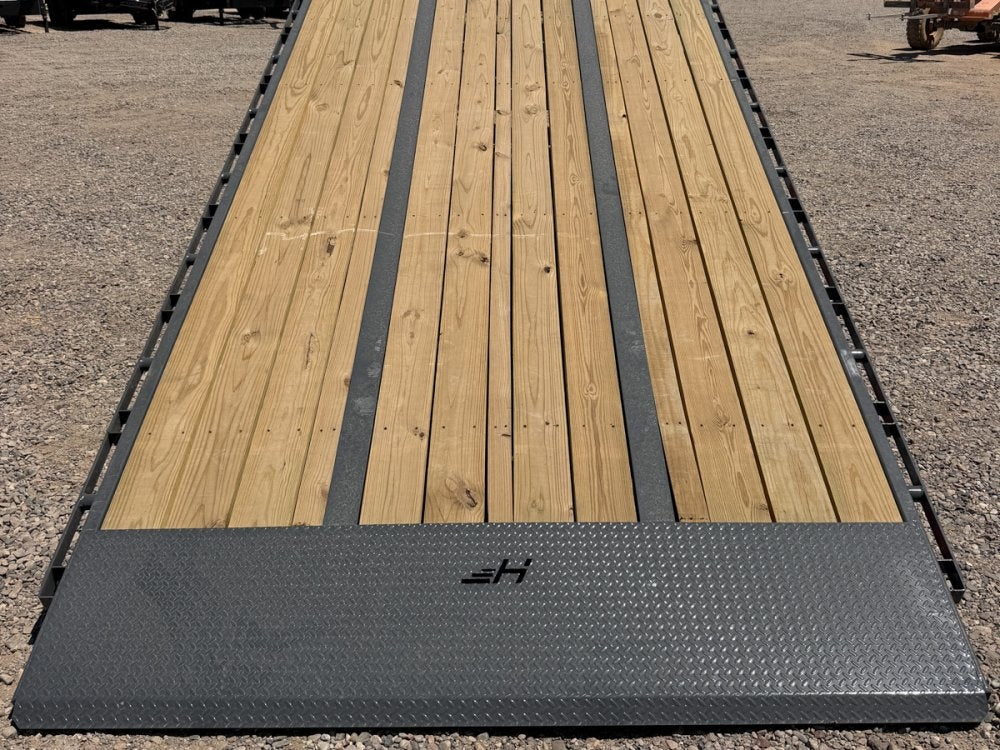 26' Horizon FFHSS Gooseneck Deckover Full Tilt Trailer - (2) 10K Axles 014792