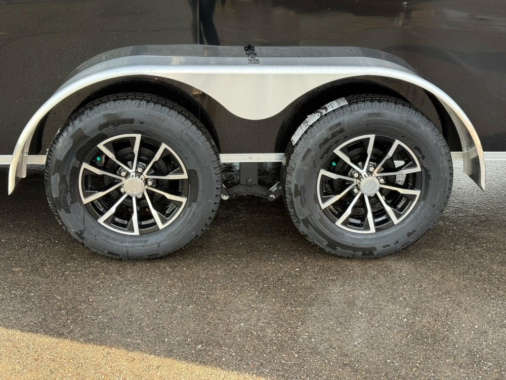 7 x 14 Look Trailers ST DLX Flat Top V Nose Enclosed Trailer - (2) 3.5k lb Axles - Enclosed - TrailerSwap