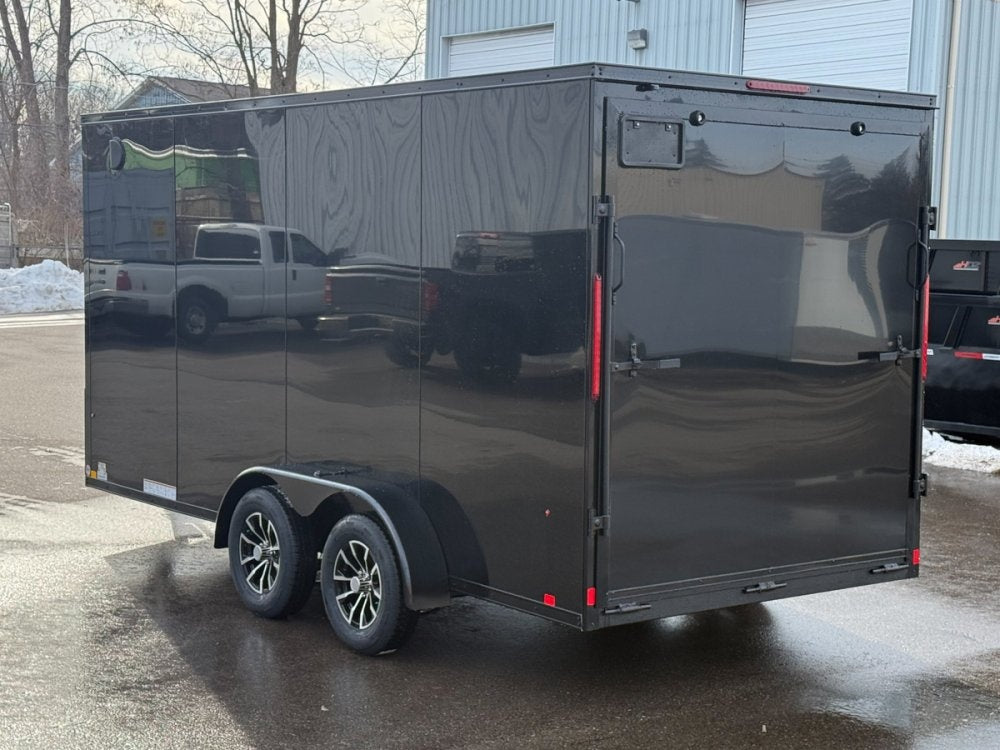 7 x 16 Look Trailers ST DLX Flat Top V Nose Enclosed Trailer - (2) 3.5k lb Axles - Enclosed - TrailerSwap