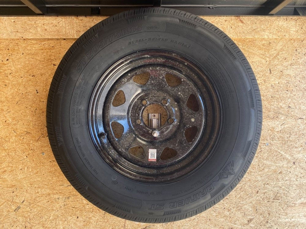 8.5 x 16 Journey SE Flat Top Sloped V Nose Car Hauler (2) 3500 lbs Axles - Enclosed - TrailerSwap