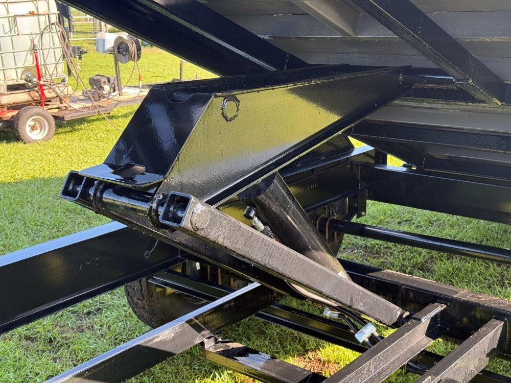 Stryker 14' BP Roll off Bundle (2) 7k Axles + 3 Bins w/ 4' Walls 2347-A