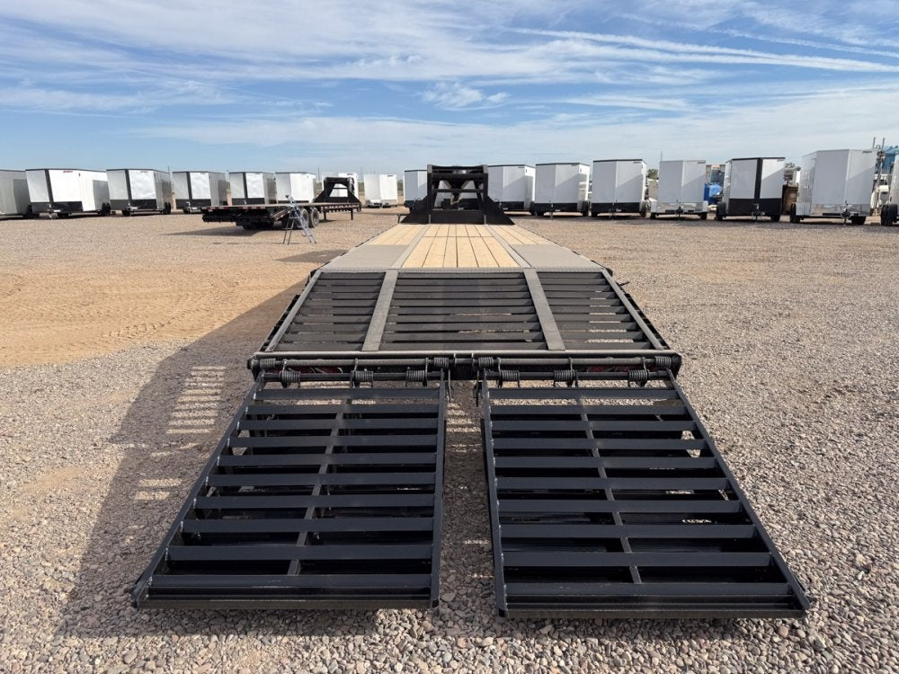 32' Stryker Gooseneck (2) 10K Axles Mega Ramps Dual Wheels 3463
