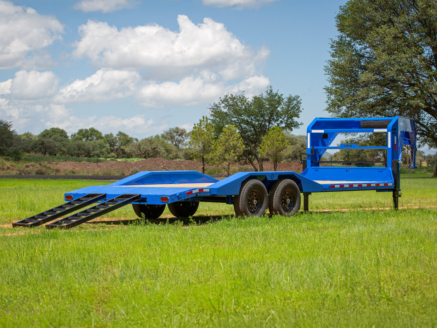 Buckshot AR Gooseneck Equipment Trailer