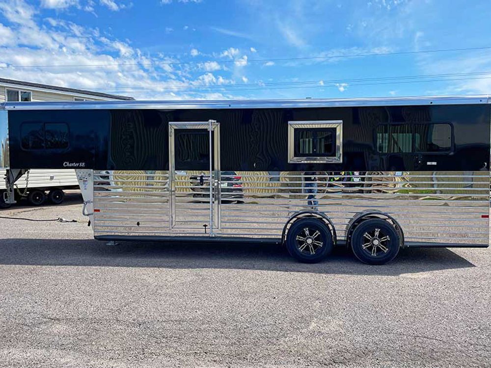 Charter TR SE 2+1 Gooseneck Trailer - Stryker Dealership Group