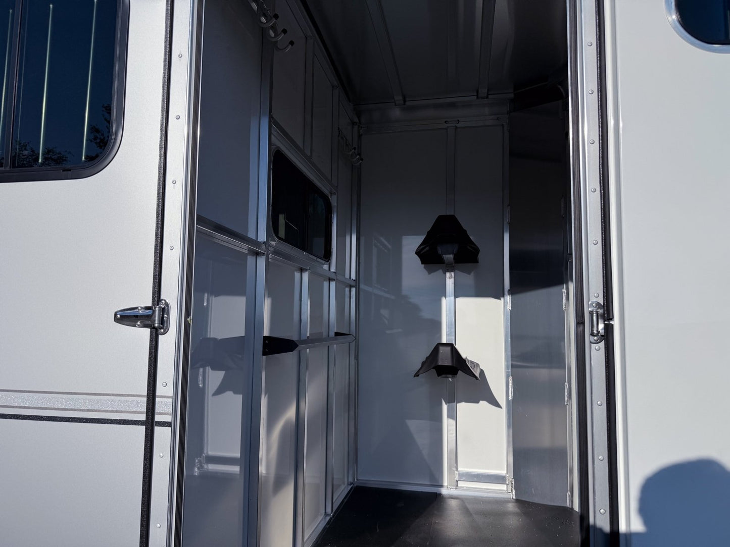 Charter TR SE Bumper Pull Horse Trailer - Stryker Dealership Group