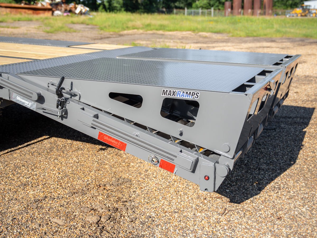 Diamond C FMAX Single Wheel Deckover Trailer - Stryker Dealership Group