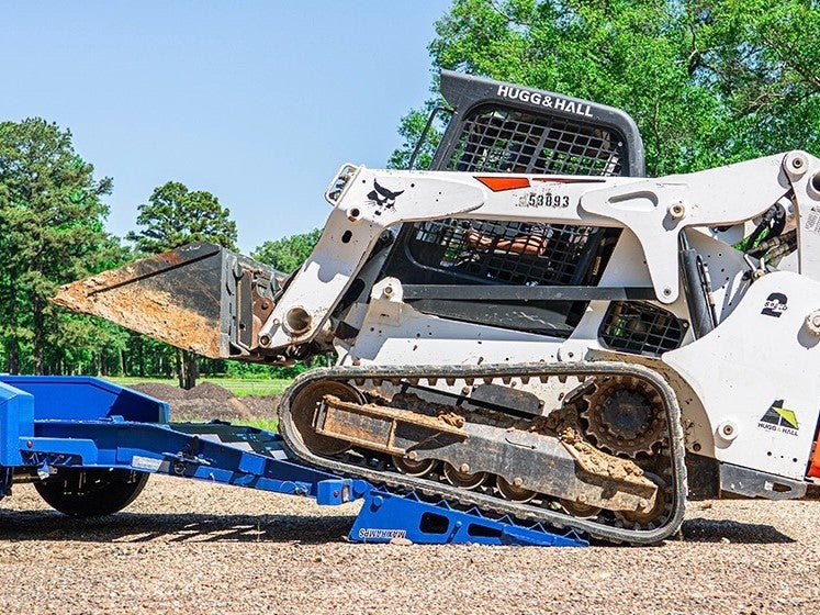 Diamond C LPX Low Profile Gooseneck Equipment Trailer