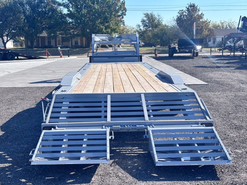 Horizon EWZ Gooseneck Equipment Trailer - Stryker Dealership Group