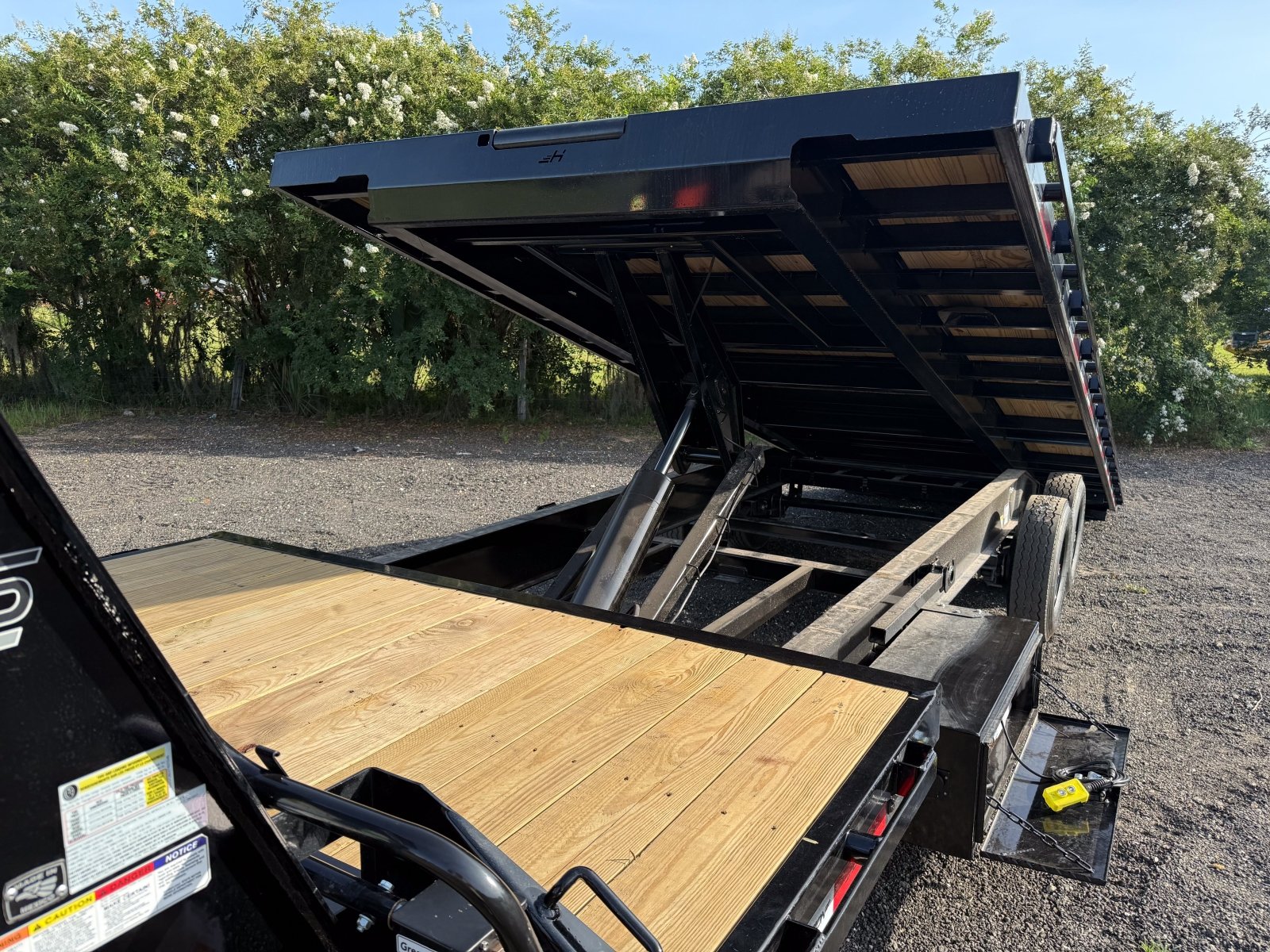 Horizon FTS Deckover Tilt Trailer - Stryker Dealership Group