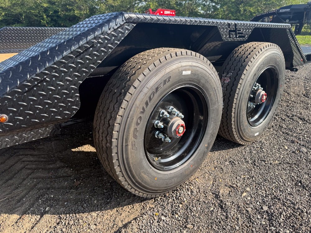 Horizon HET Gooseneck Tilt Trailer - Stryker Dealership Group