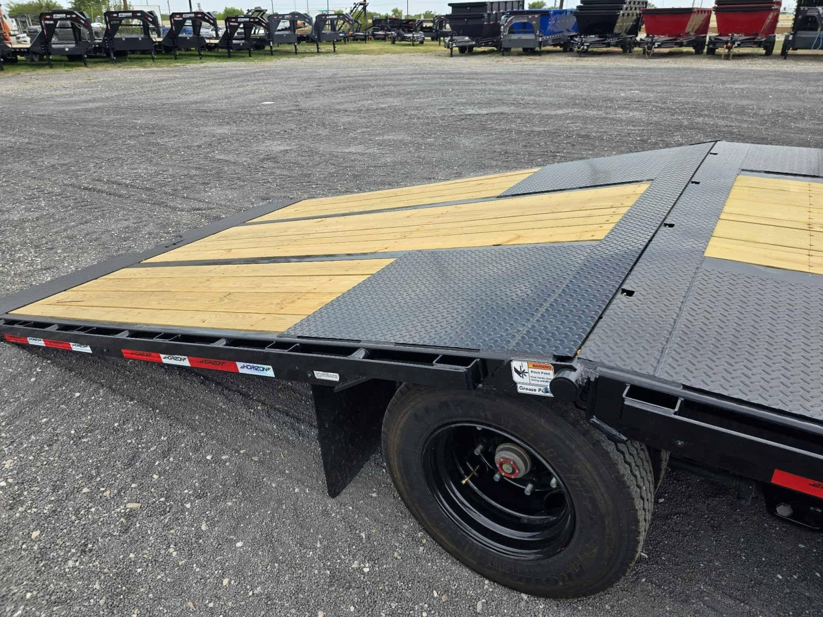 Horizon HYZ HD Hydraulic Dovetail Trailer - Stryker Dealership Group