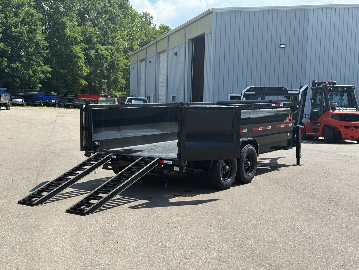 Horizon HZX Gooseneck Dump Trailer - Stryker Dealership Group