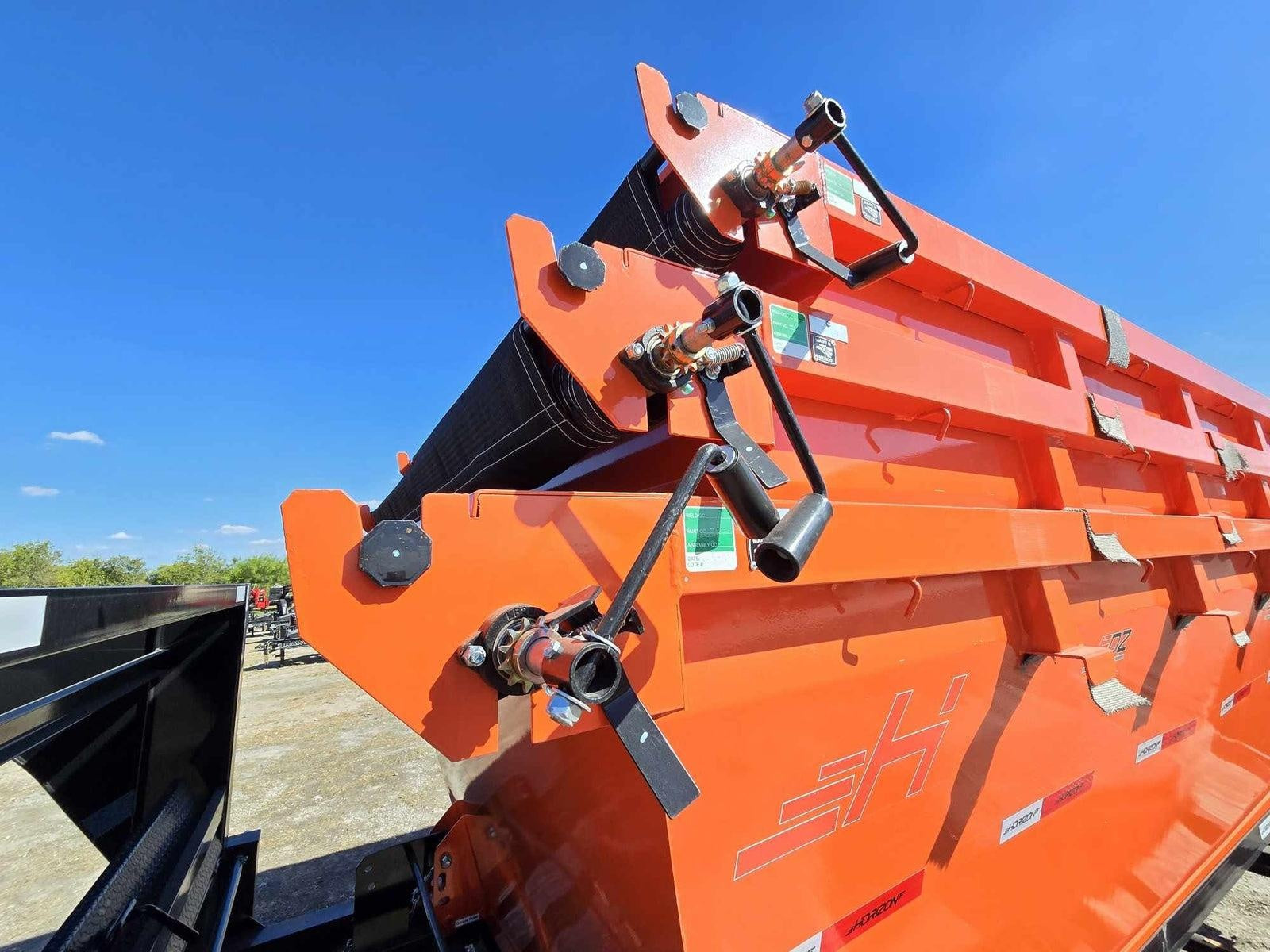 Horizon 14' RDZ GN Roll off Bundle (2) 7k Axles + 3 Bins w/ 4' Walls HZN14GN7K4FTEDZ3ORANGEMI - Ghost ROP - Stryker Dealership Group