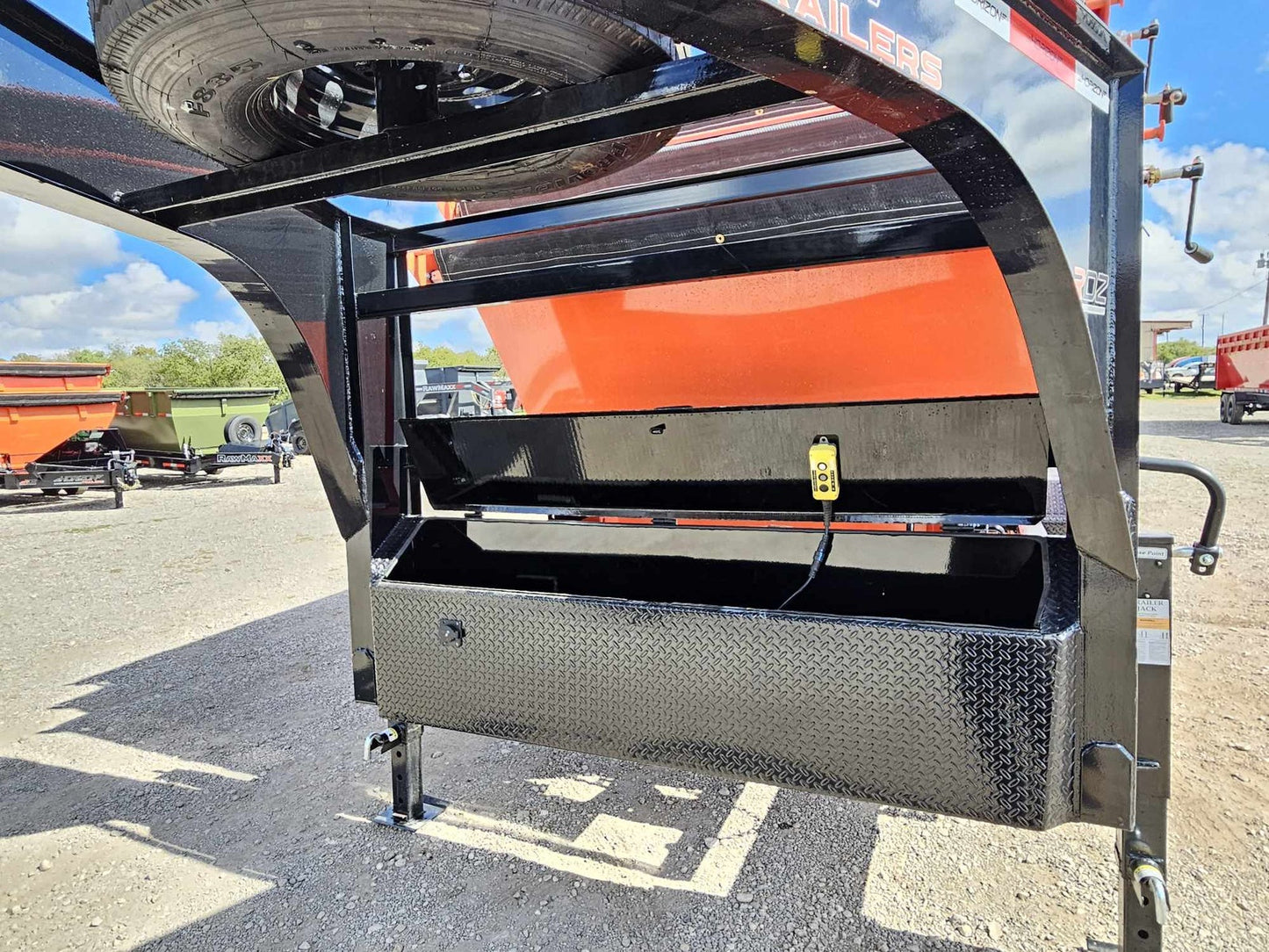 Horizon 16' RDZ GN Roll off Bundle (2) 8k Axles + 3 Bins w/ 4' Walls HZN16GN8K4FTEDZ3ORANGEMI - Ghost ROP - Stryker Dealership Group