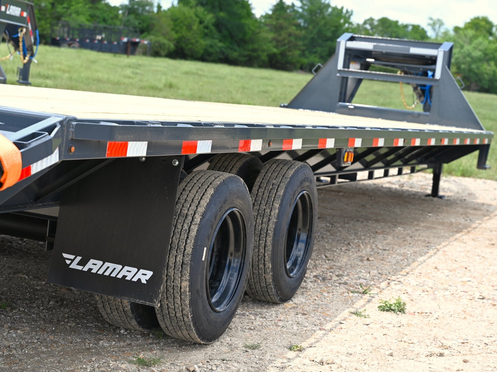 Lamar FG Gooseneck Deckover Trailer - Stryker Dealership Group