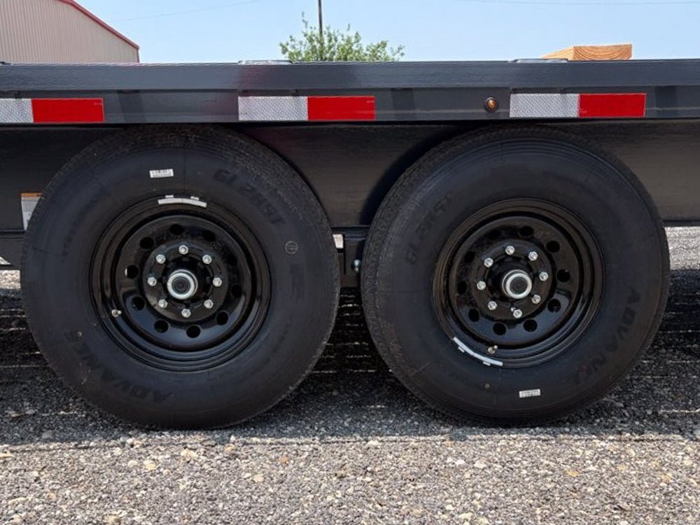 Lamar FS Gooseneck Deckover - Stryker Dealership Group