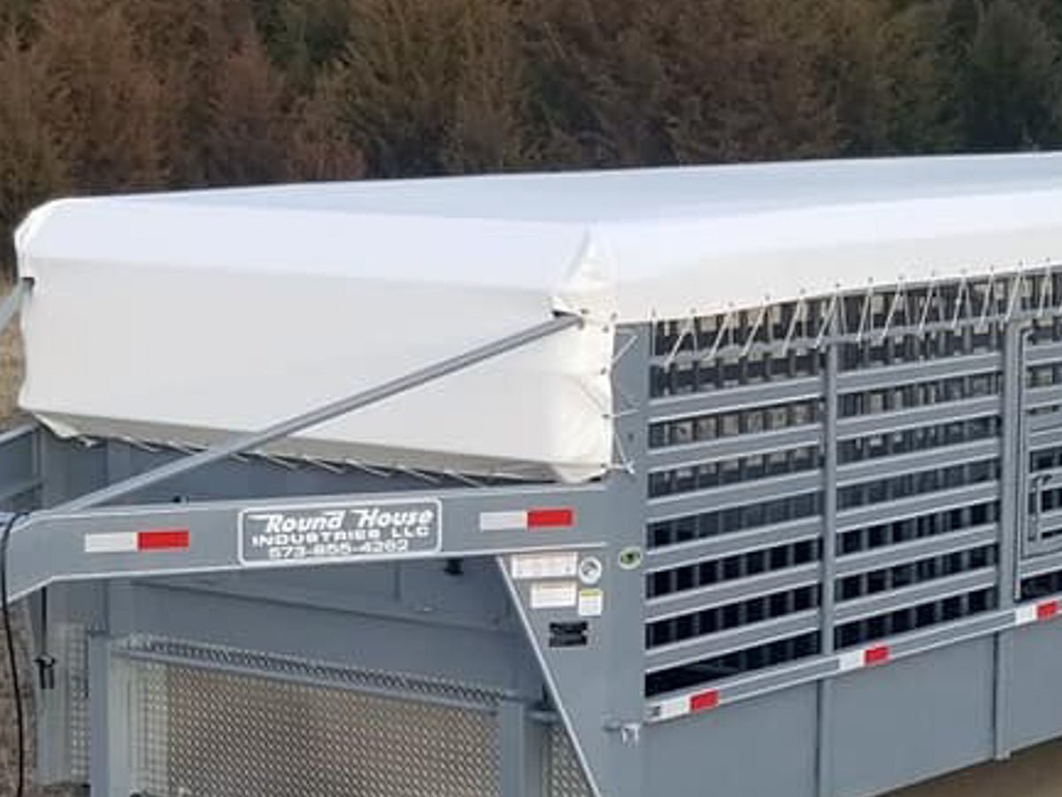 Round House Industries Gooseneck Livestock Trailer